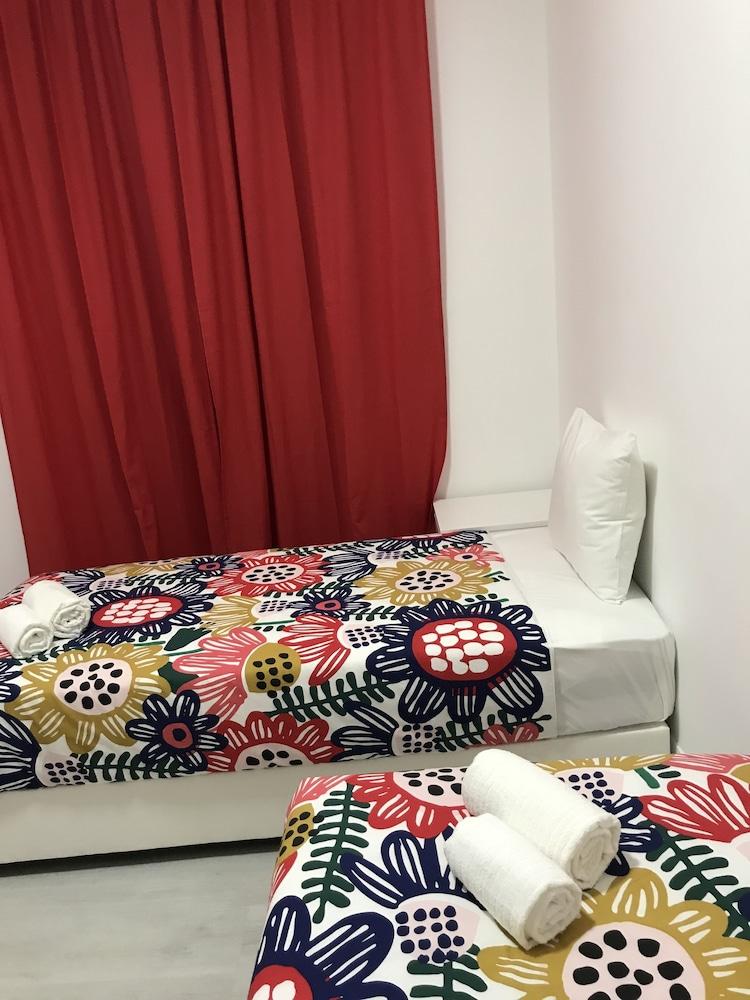 Charming episode hostel