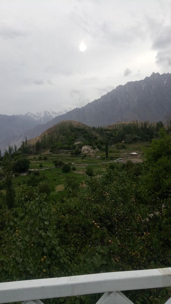 Hunza holiday Inn
