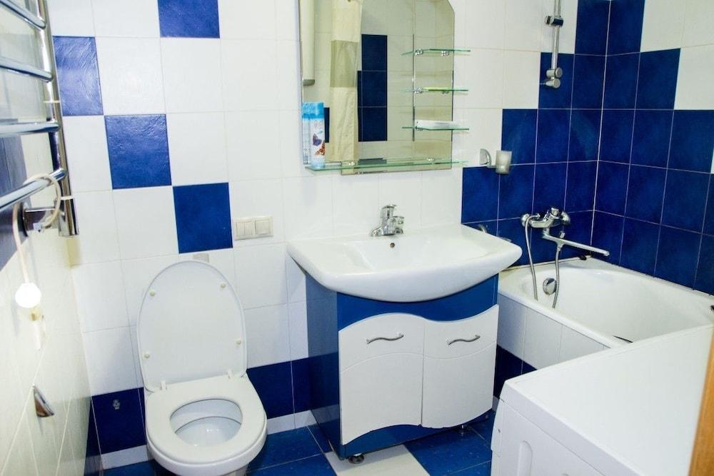 Apartment on Ostryakova St. 3