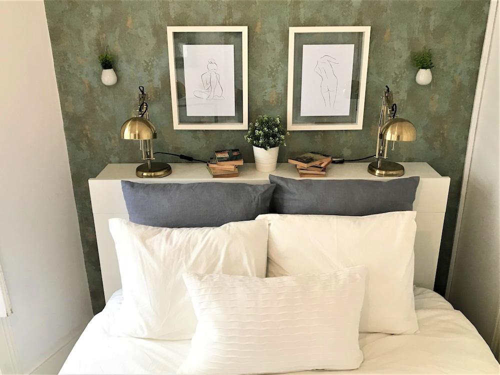 Charming Flat with Great Terrace, Best Location