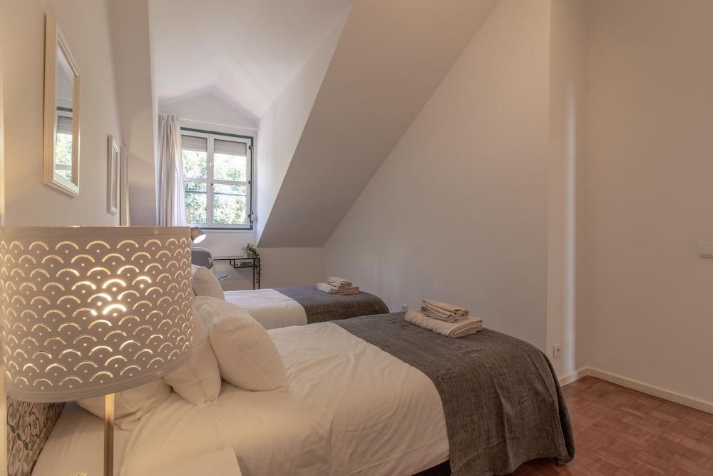 Beautiful flat with balcony & Great location