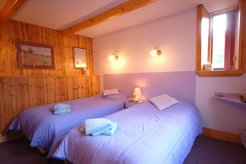 Bryn Elltyd Eco Self-Catering