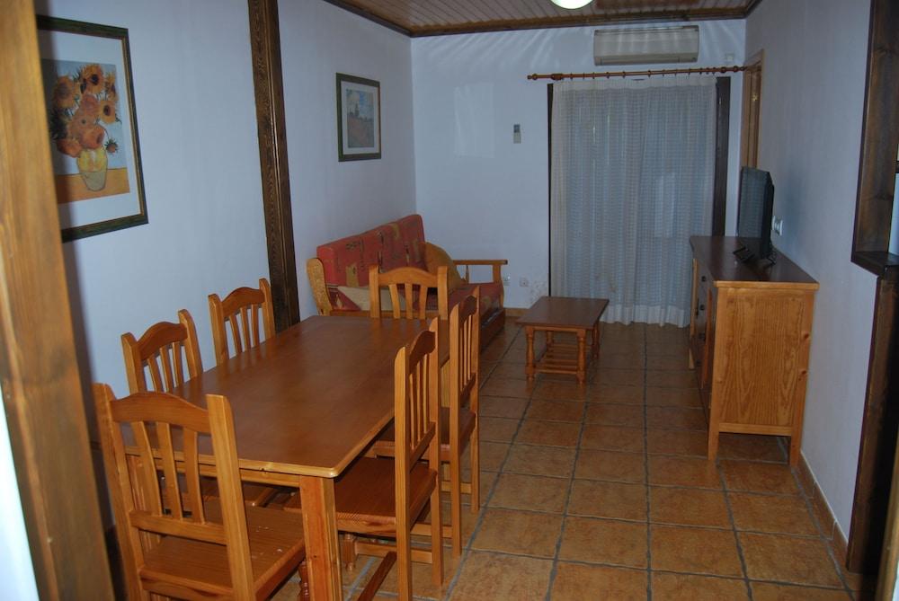 Apartamentos Les Moreres