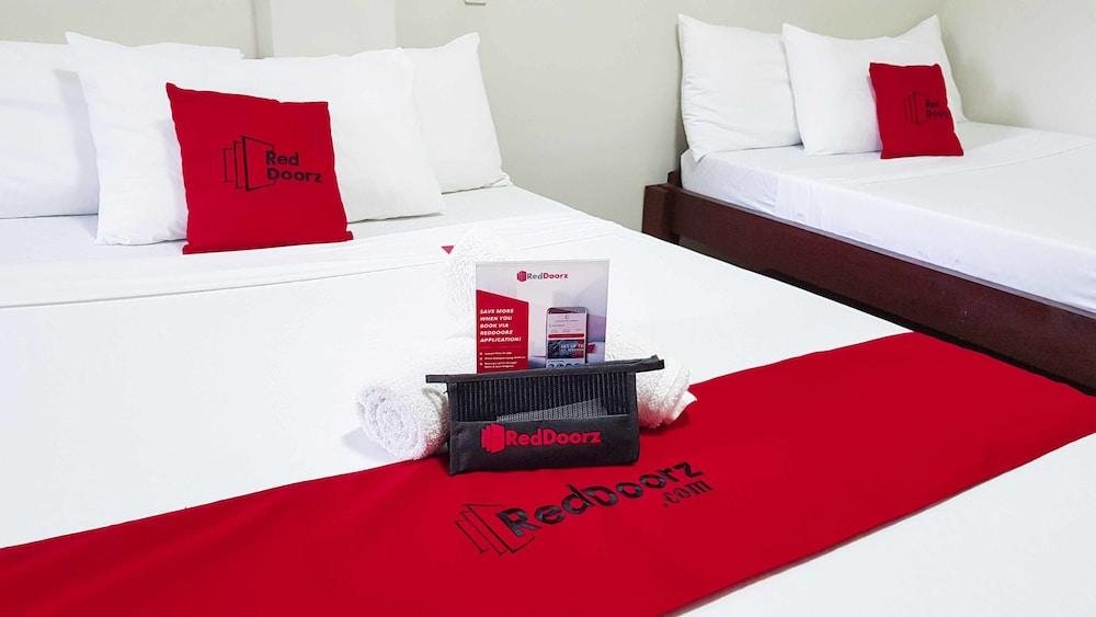 RedDoorz @ VP Inting Street