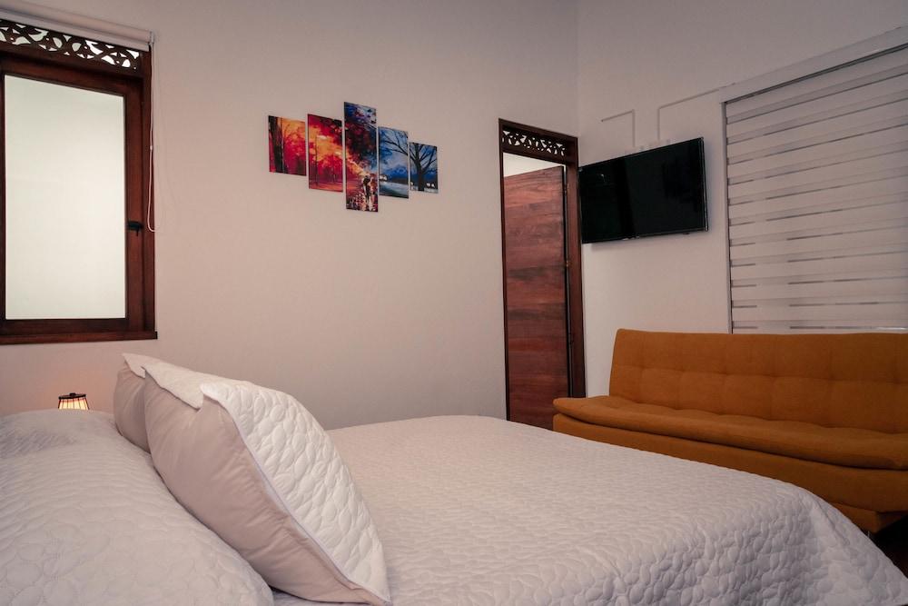 Hospedería Flor de la Villa Real