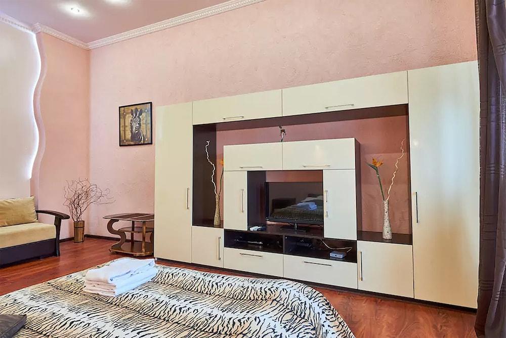 Home-Hotel Lysenko 1