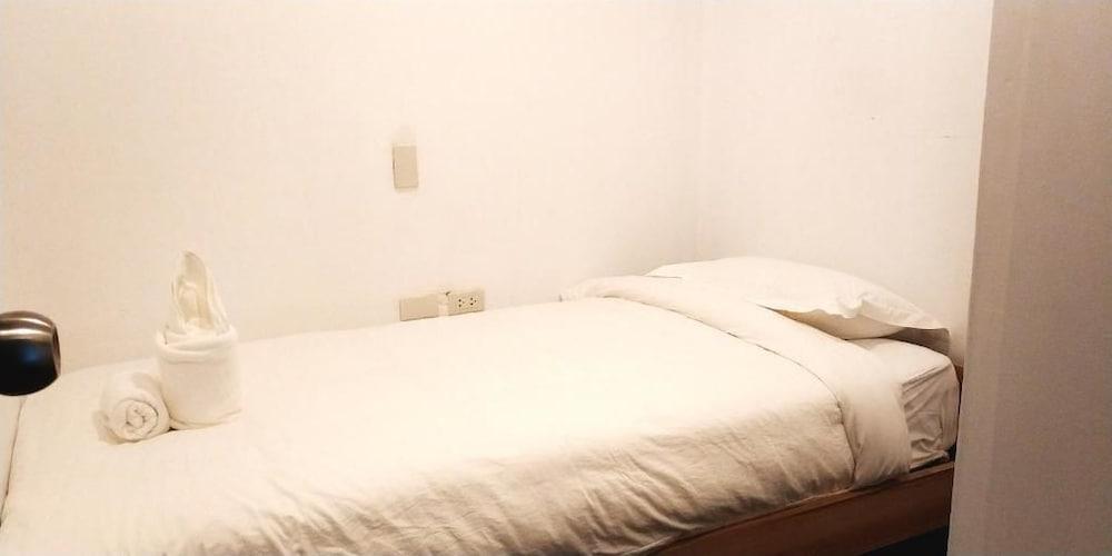 Breeze Hostel Pattaya