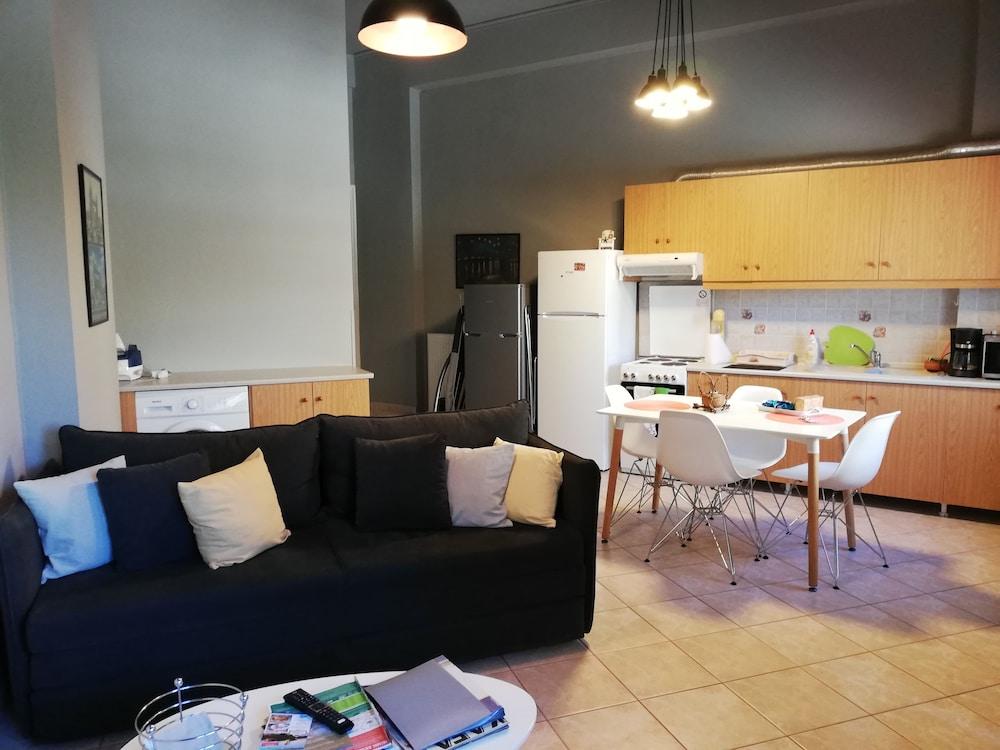 Sofie's Choice Mytilini 4