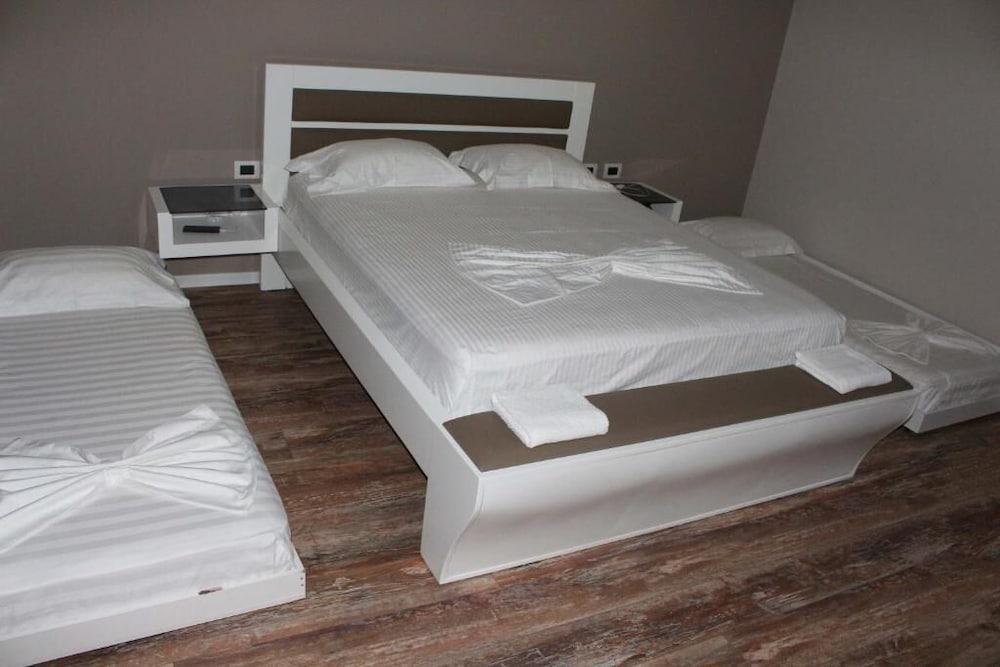 Palmanova Beach Mardok