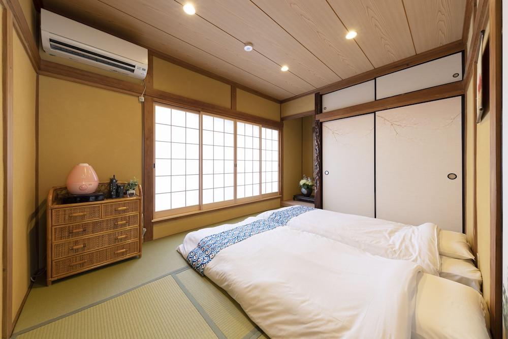 Shirakabanoyado-Uehonmachi