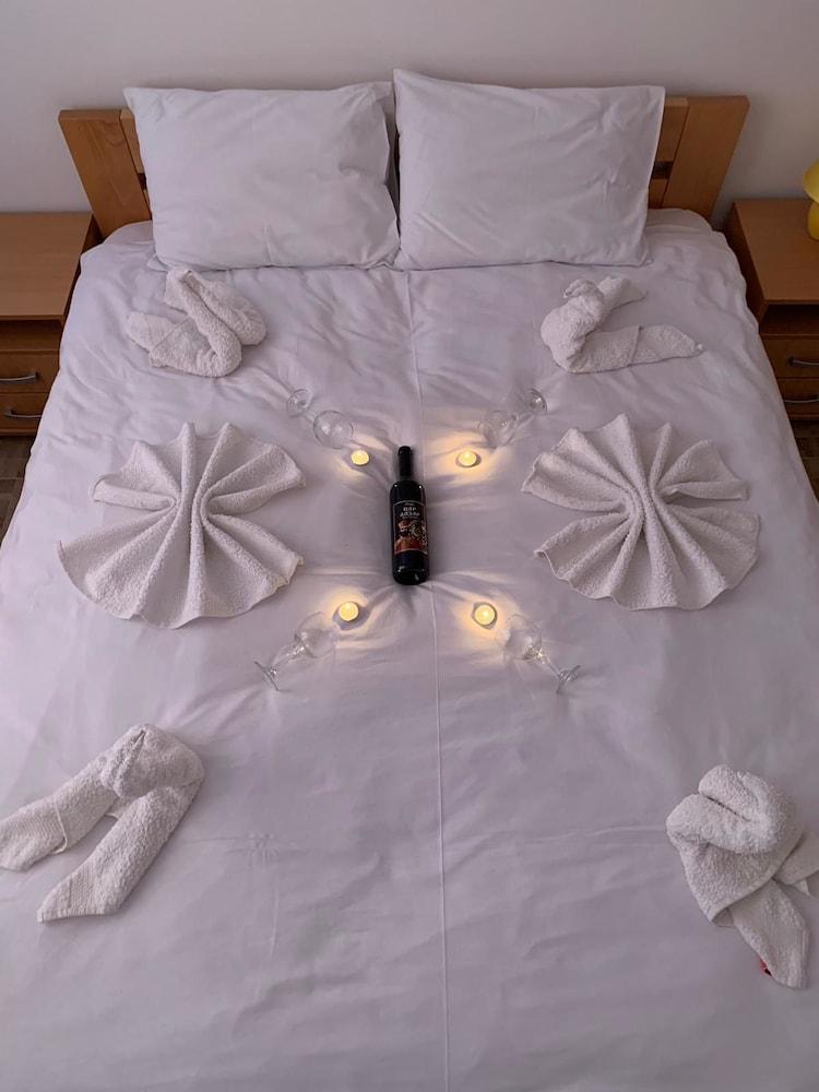 Airport View Apartments