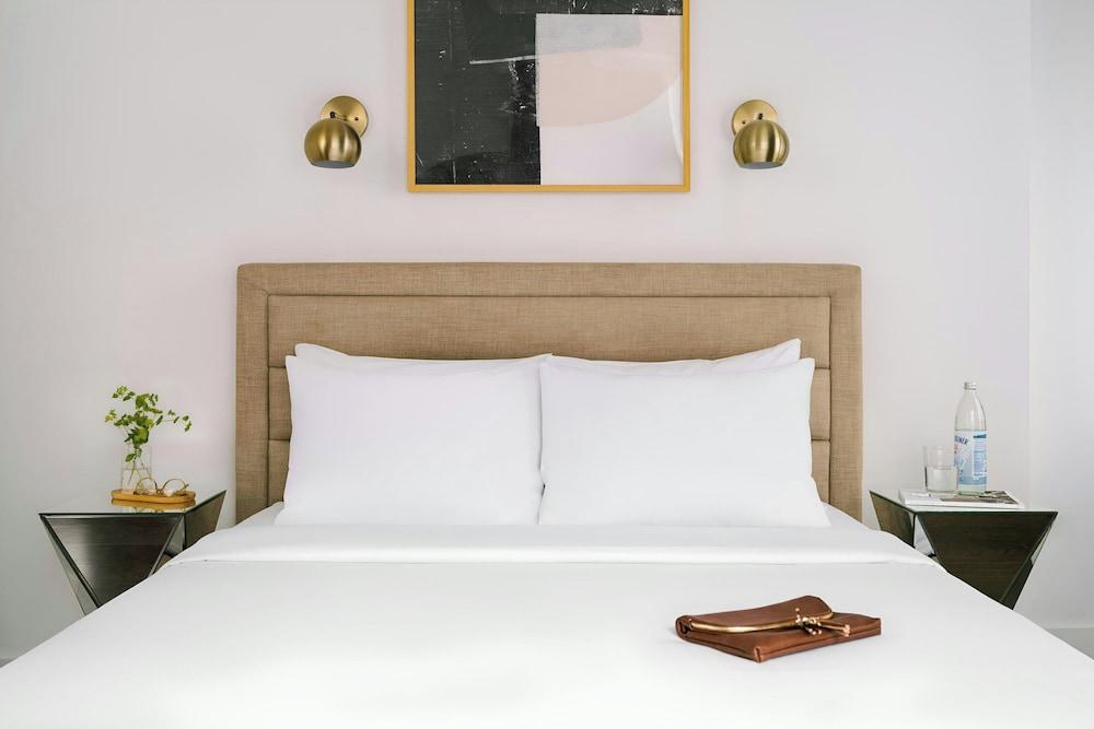 Sonder by Marriott Bonvoy One Platt Apartments Financial District