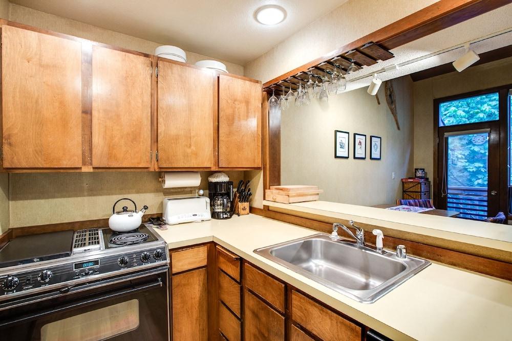 59SW - Fireplace - Dishwasher - Washer/Dryer - Sleeps 6