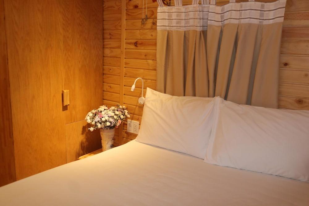 Vida Loca Resort & Sunset Beach