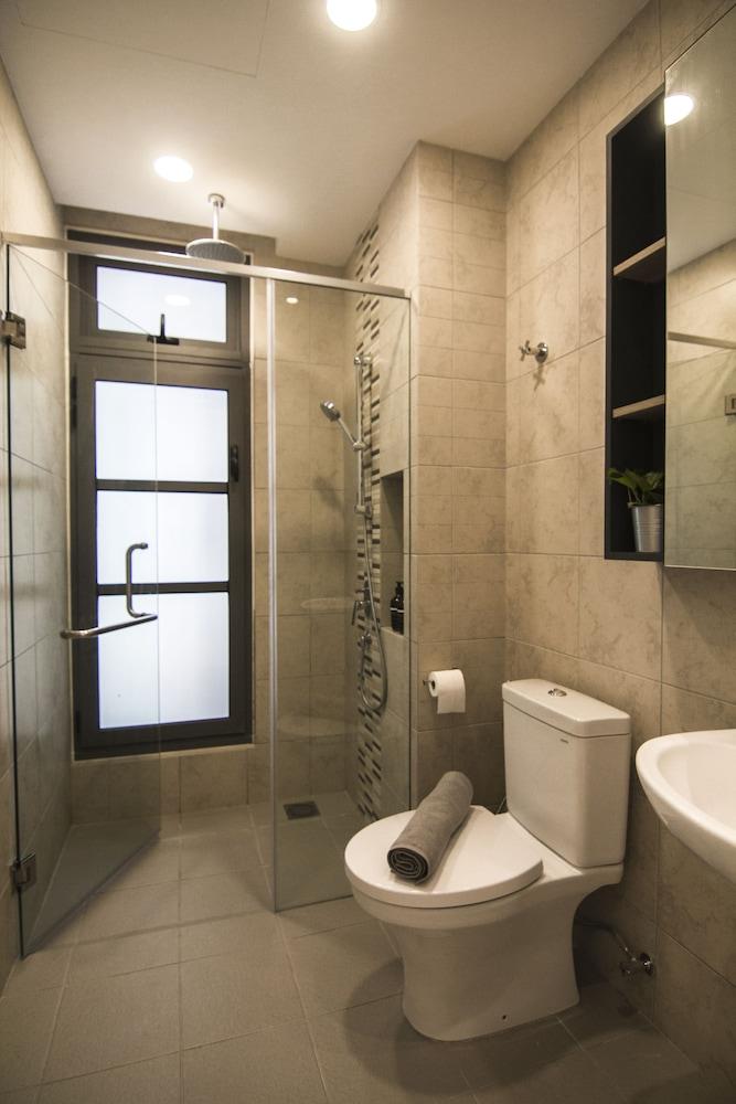 The Robertson by Homes Asian