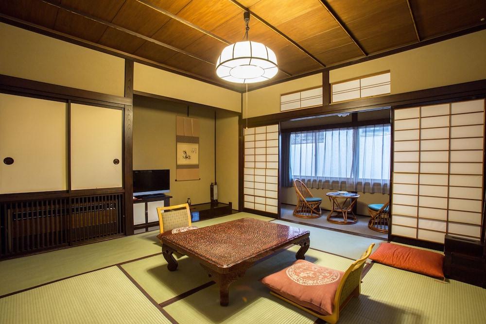 Higashi Ishikawa Ryokan