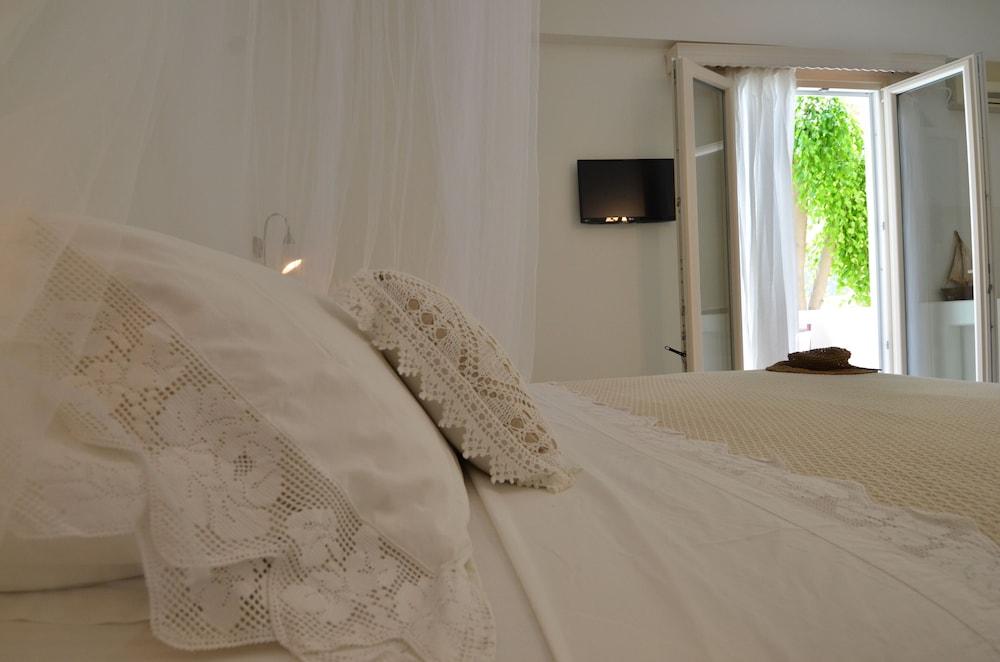 Nufaro Traditional Studios