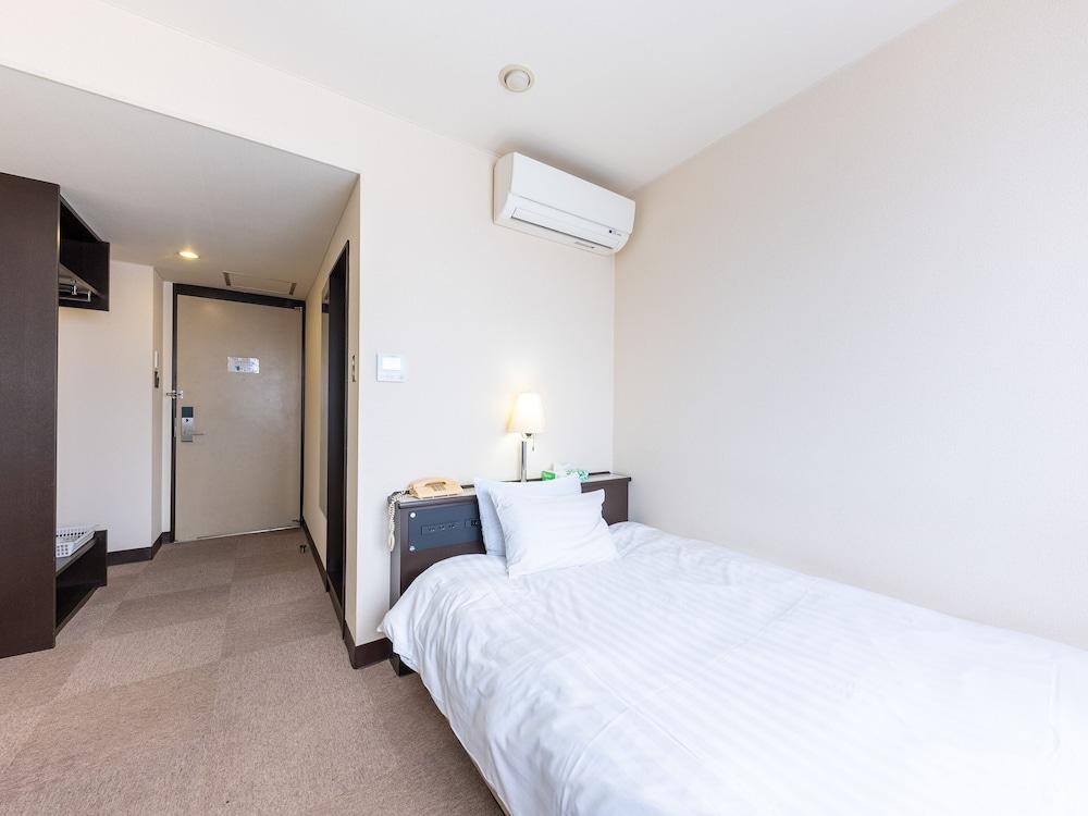 Tabist Hotel New Osamura Sabae Inter