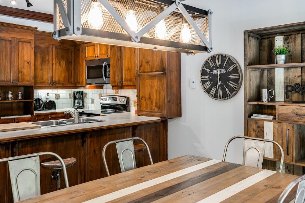 Le Manoir 2.2 by KASANIA