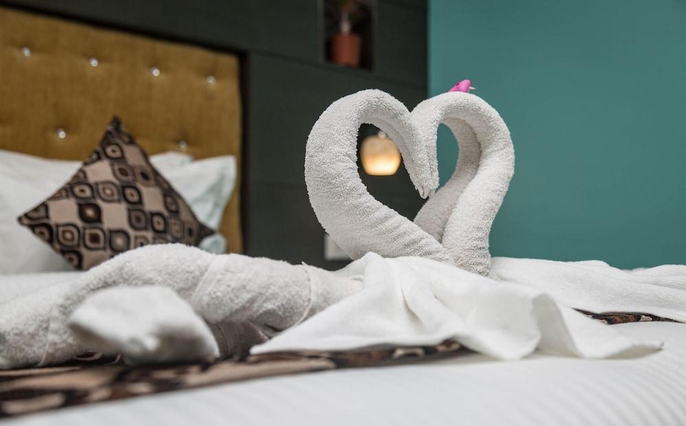 Siddhartha Hotel New Anand