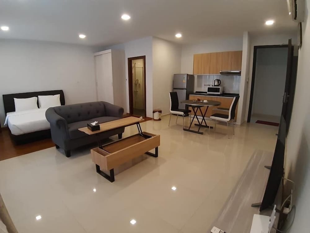 Apennines Condominium