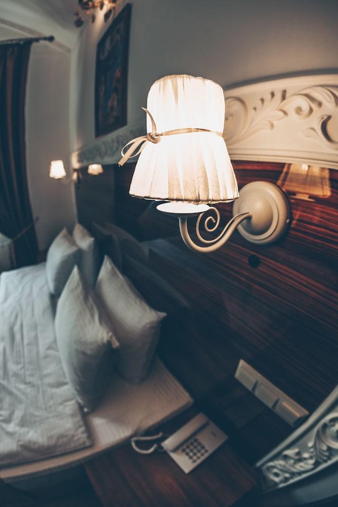 Sadovnicheskaya City Center