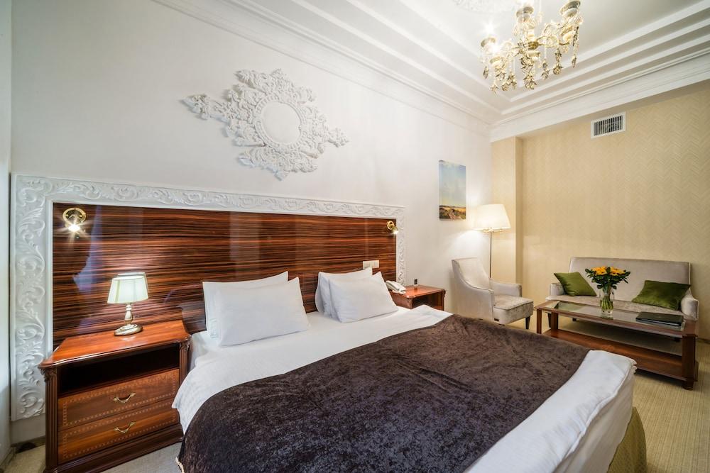 Sadovnicheskaya City Center