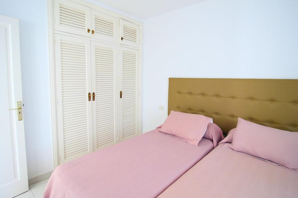 Apartamentos Corona Mar