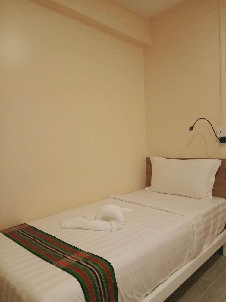 Amico Del Myanmar - Hostel