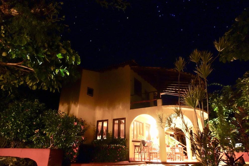 Troncones Point Hostel