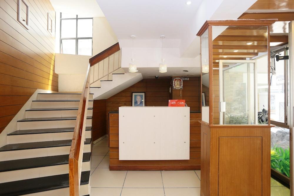 OYO 8220 Hotel Ganesh