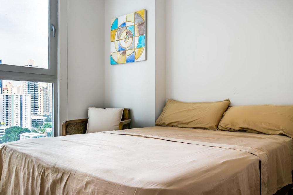 Panoramic Apartment Ocean View