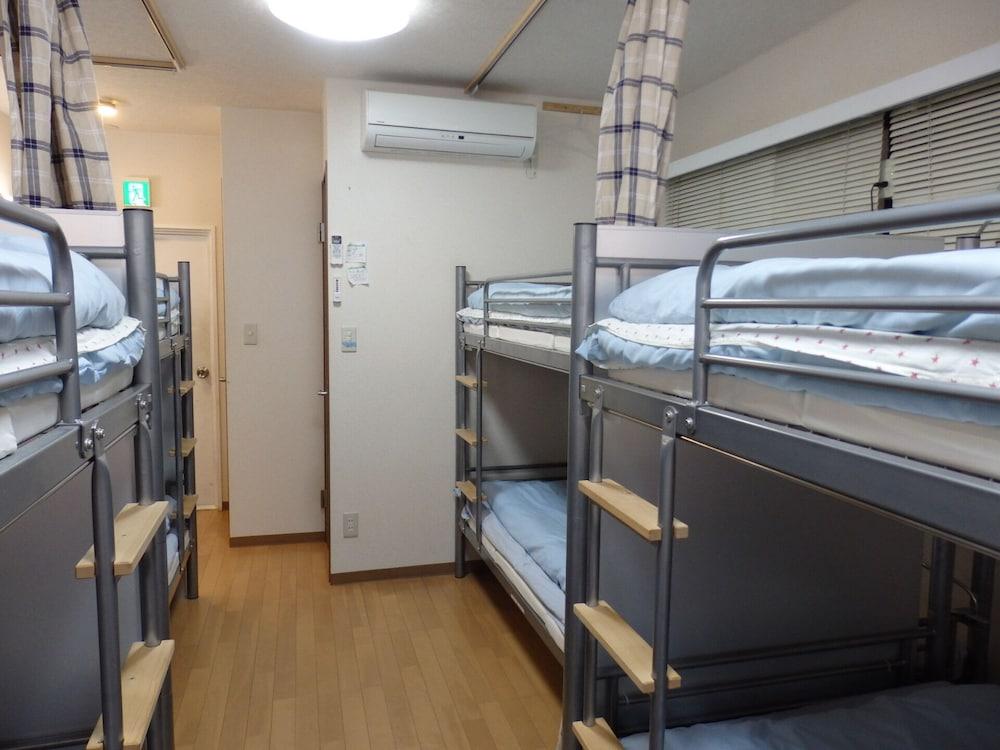 Backpacker's Mini House - Hostel