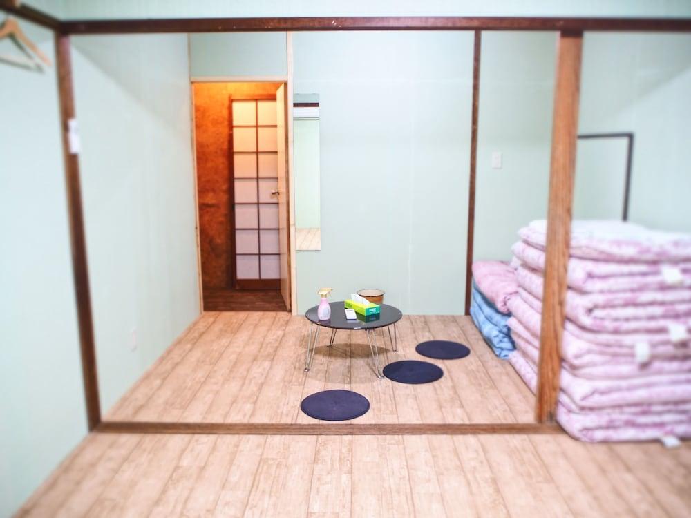 Trip Base Coconeel - Hostel