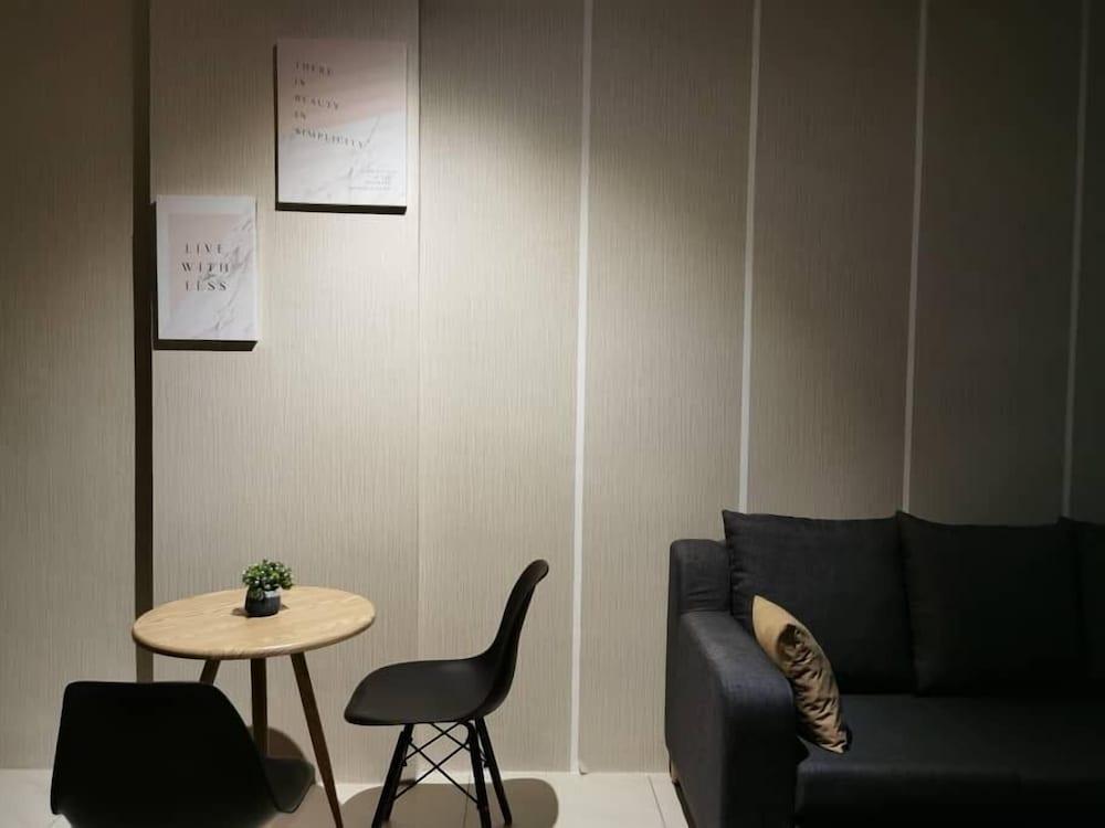 Manhattan Suite ITCC Penampang