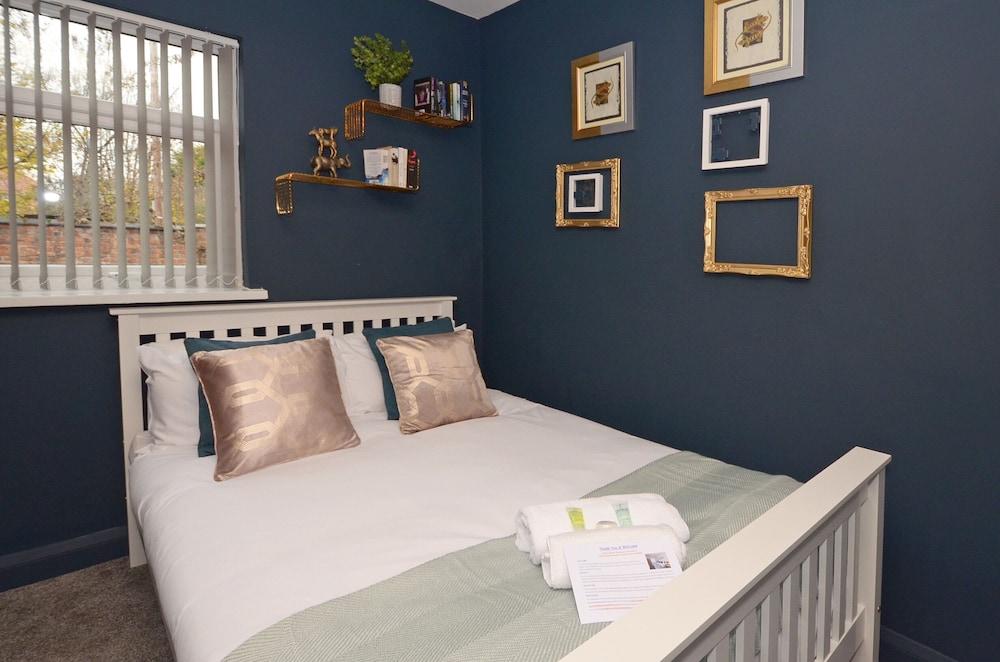 Townhouse Plus @ 301 West Street Crewe