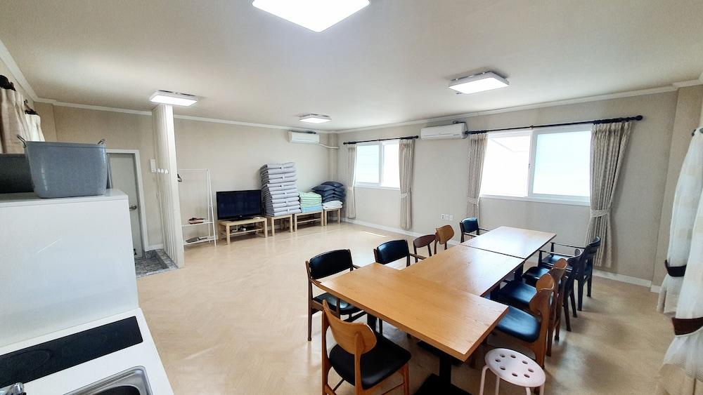 Ulsan Ganjeolgot View Pension