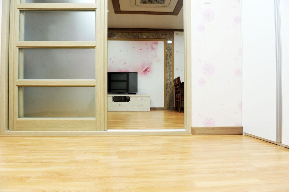 Buan Sangnok Sky Pension