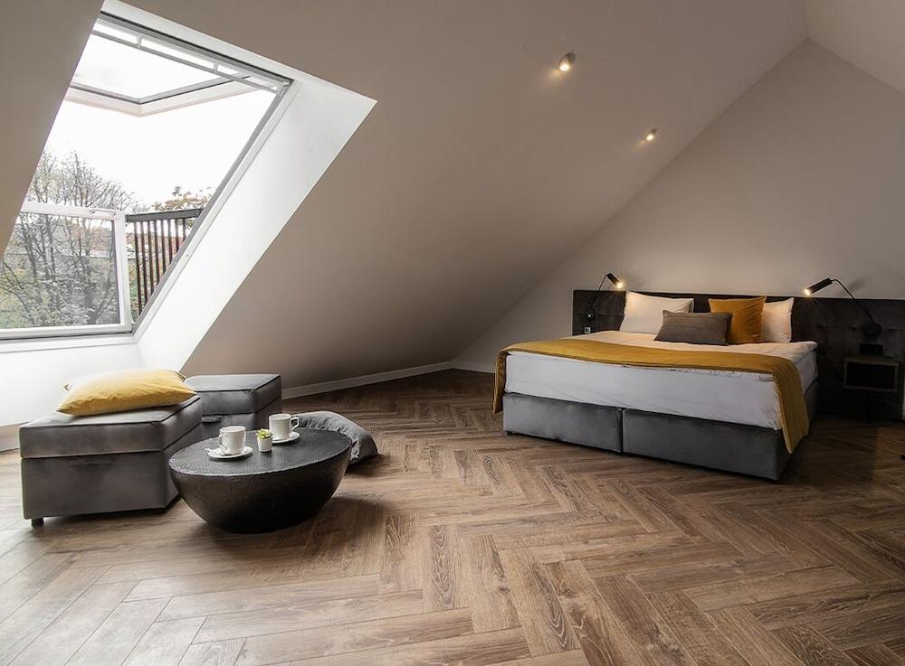 Jono Kalnelis Apartments