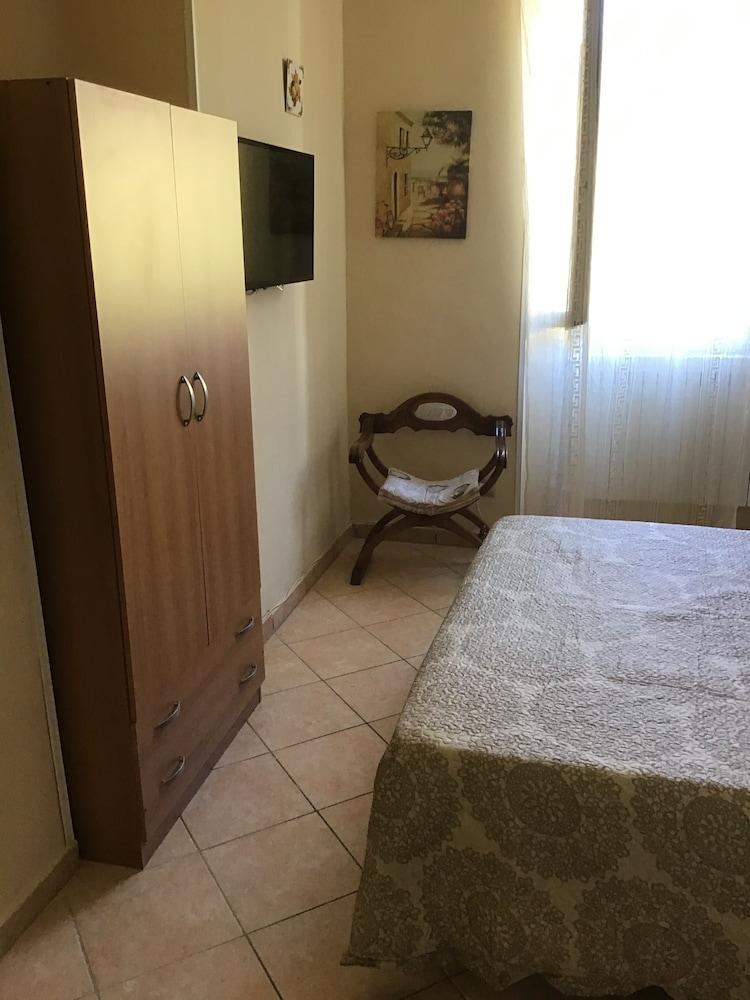 Achirina Bed and Breakfast