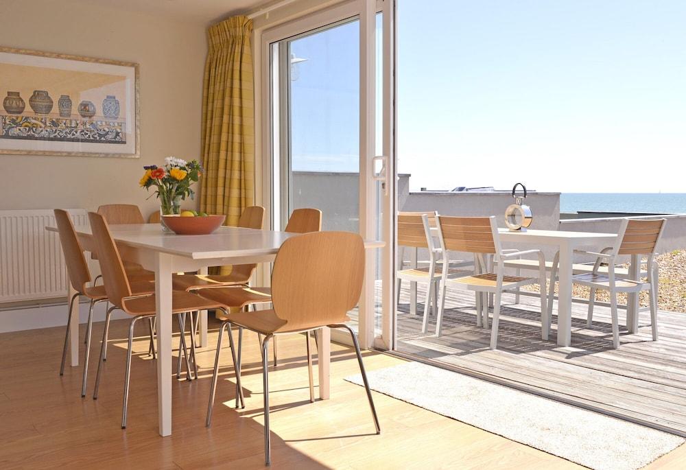 Pevensey Beach Retreat