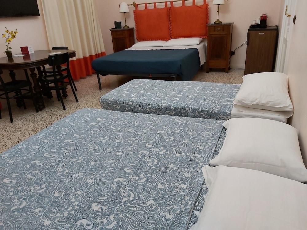 Vittoria Guest House - Battipaglia