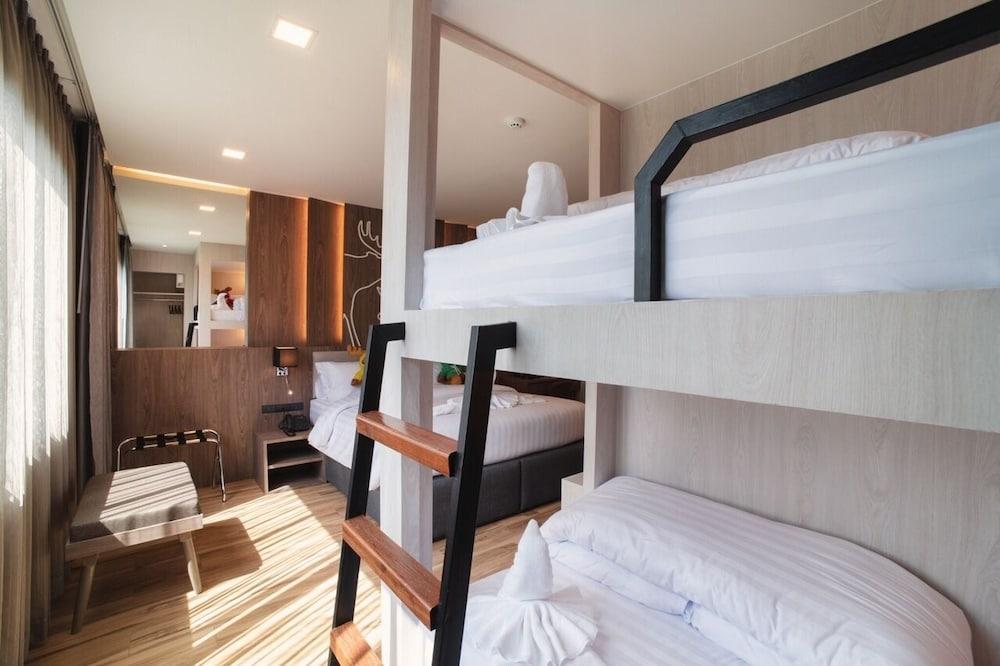 Moose Hotel Chiang Mai