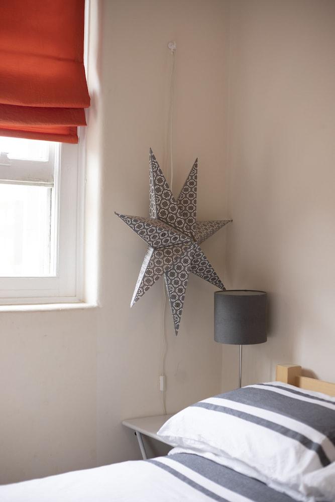 Old Town Grade II Listed 2 Bed