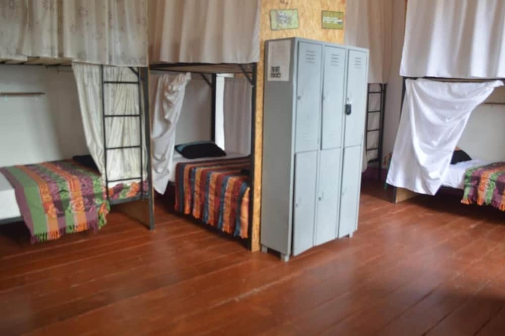 Hostal Bremen - Hostel