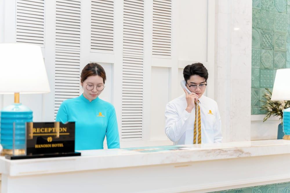 Minasi HanoiOi Lakeside Hotel