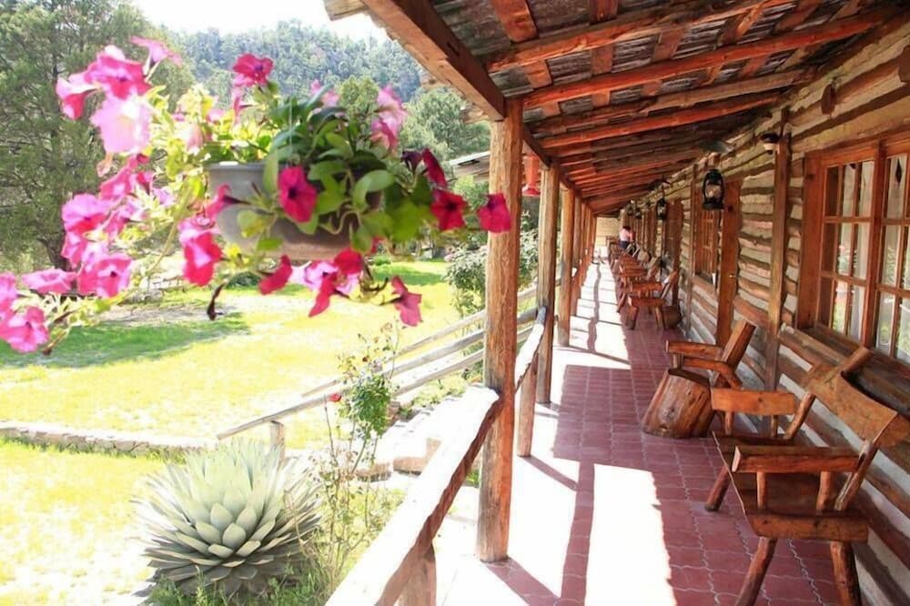 Hotel Sierra Lodge Cusarare