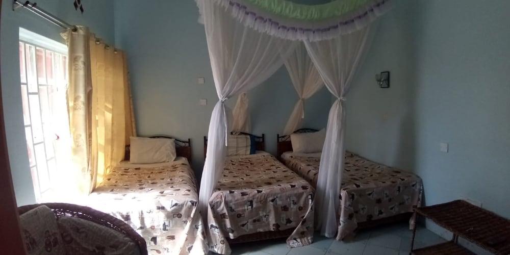 Taphe Guest House Resort