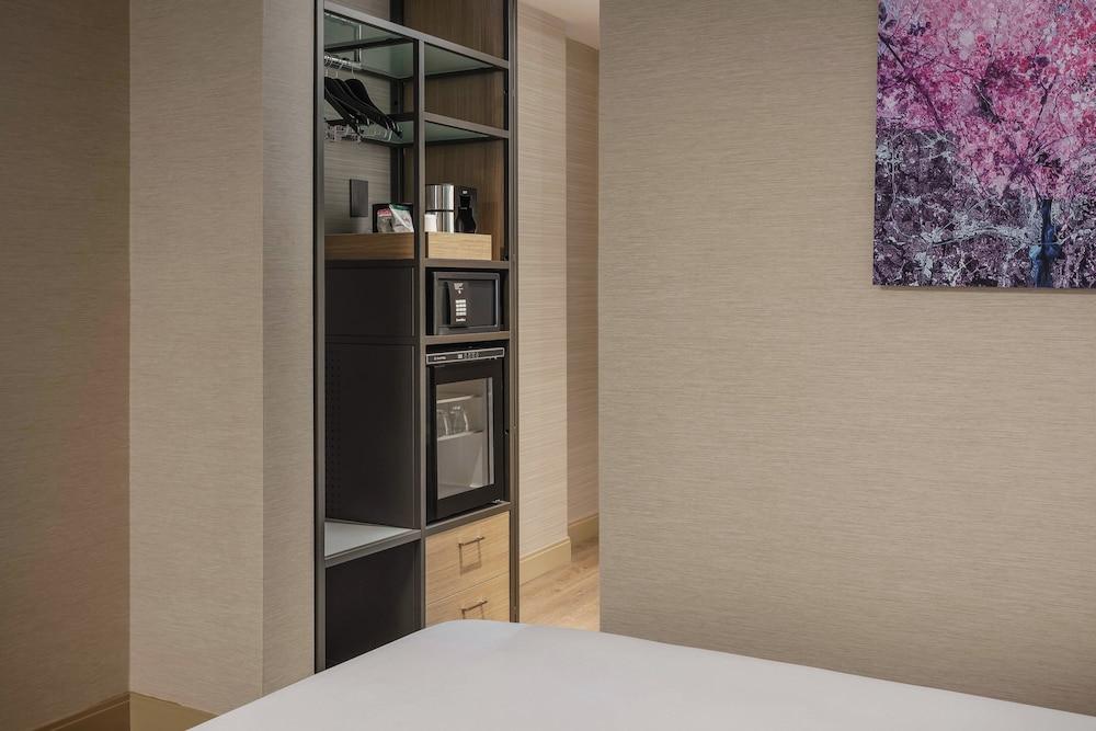 AC Hotel by Marriott Washington DC Downtown