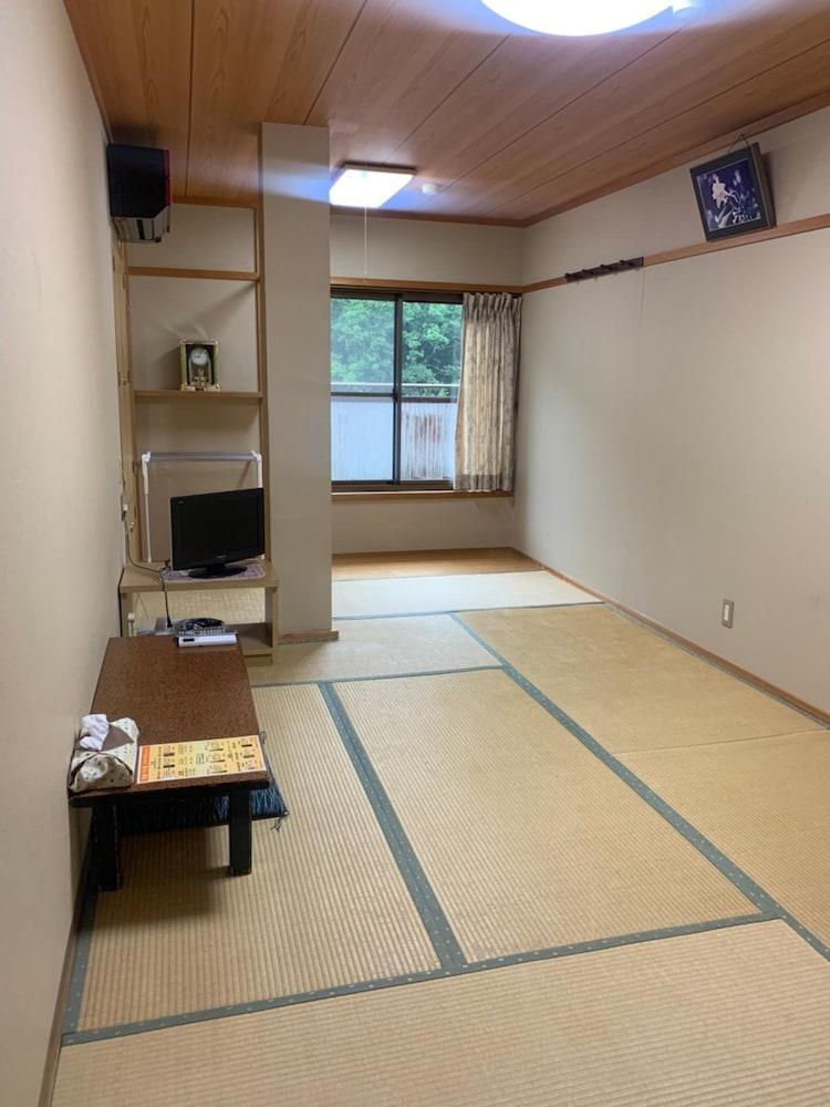 Kawayu onsen Minshuku SUMIYA